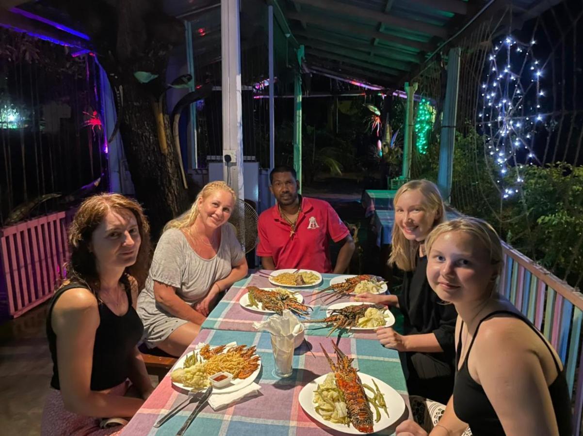 Elena Garden Resort And Restaurant Trincomalee Eksteriør bilde