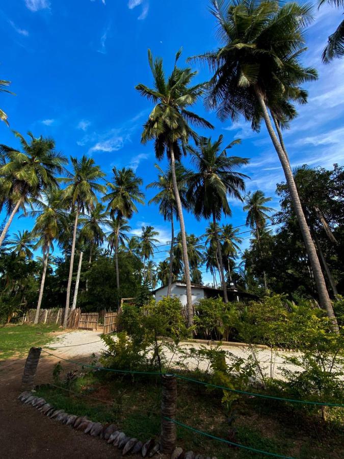 Elena Garden Resort And Restaurant Trincomalee Eksteriør bilde